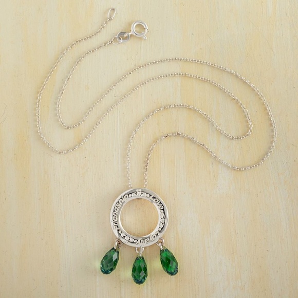 Jewelry - Irish Crystal Claddagh Necklace